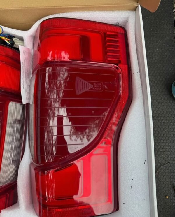 LED Tail Lights with Blind Spot Sensors for 2020-2022 Ford F250/F350 - Image 2